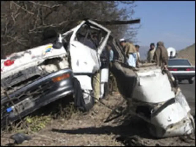 Ledakan bis di Hangu