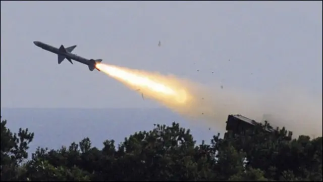 台湾军演中试射麻雀地空导弹