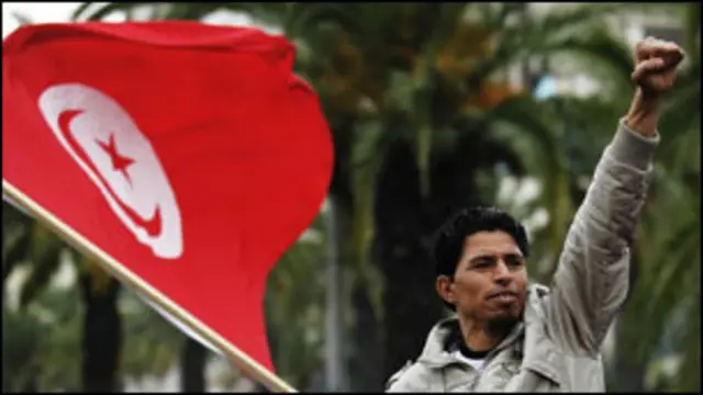Warga Tunisia bangkit untuk melengserkan rezim Presiden Ben Ali