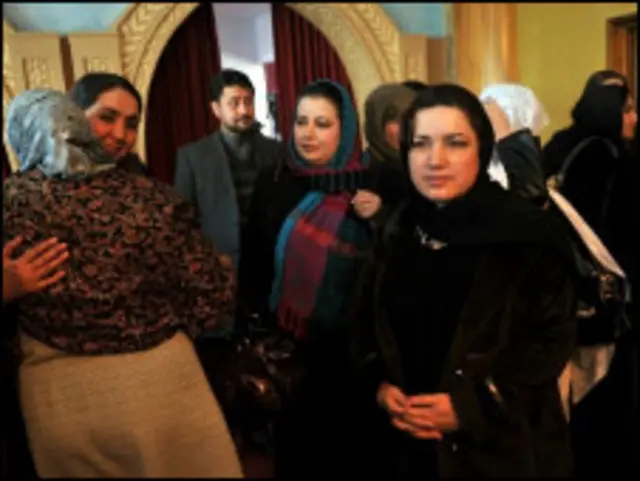 د نوي پارلمان غړې