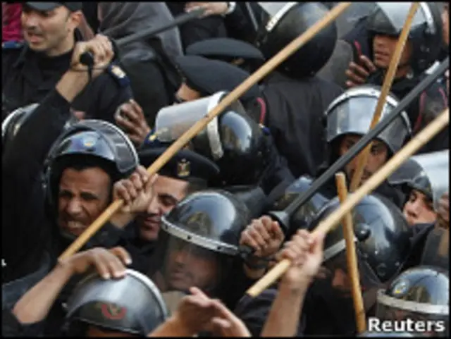 Organizações de direitos humanos criticam uso de força por policiais