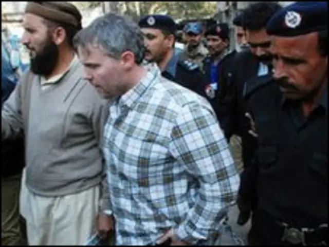 रेमंड डेविस