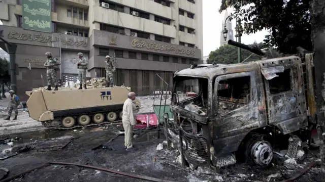 مصر میں پولیس کے خلاف شدید نفرت ہے لیکن فوج کو بہت عزت دی جاتی ہے