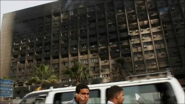 مصر میں ہفتے کو مسلسل احتجاج کا پانچواں دن تھا