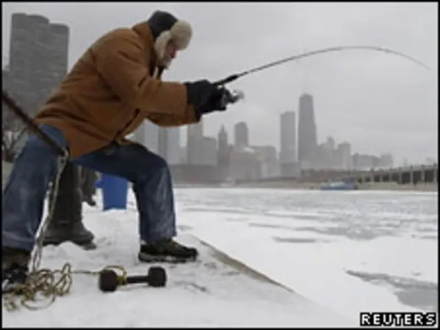 Подледная рыбалка в Чикаго