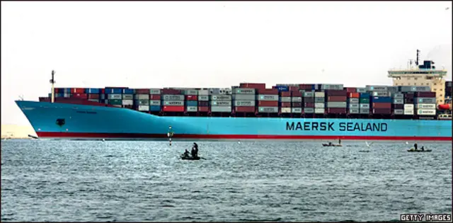 Ai Cập quản lý kênh đào Suez, đường vận chuyển thiết yếu cho nhiều tàu dầu và tàu hàng.