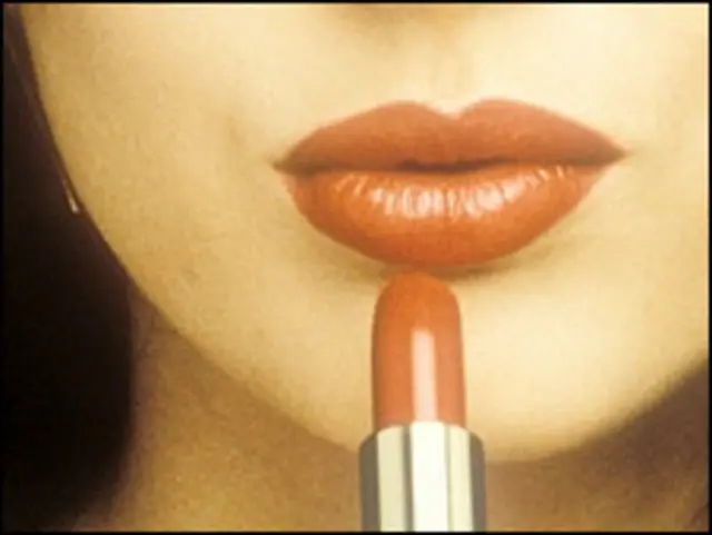 El lápiz de labios dejó, por un momento, de ser una frivolidad.