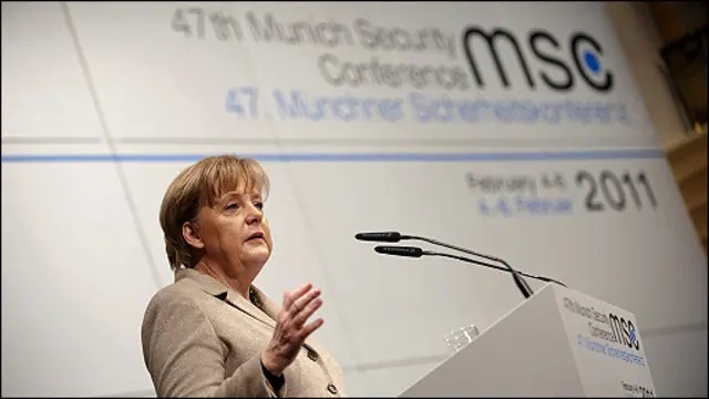 මියුනිච් සමුළුව අමතන ජර්මන් චාන්සලර්වරිය