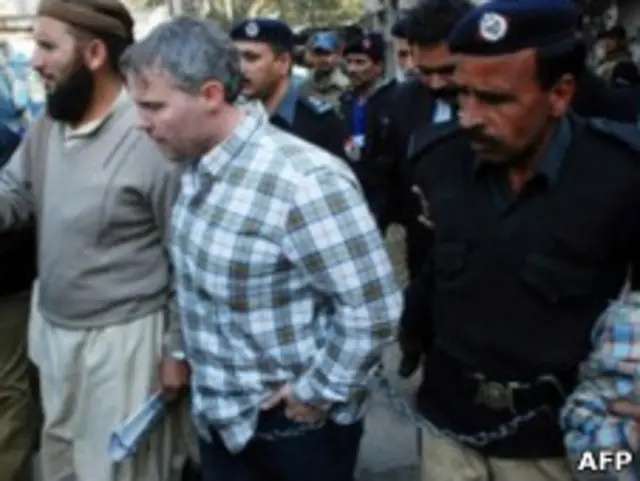 रेमंड डेविस