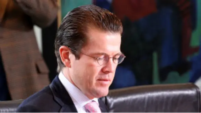 Menteri Pertahanan Jerman Karl-Theodor zu Guttenberg