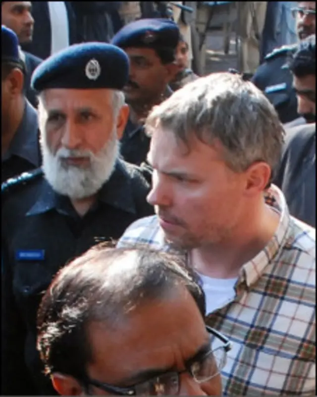 रेमंड डेविस की गिरफ़्तारी को लेकर अमरीका और पाकिस्तान में तनाव पैदा हो गया है