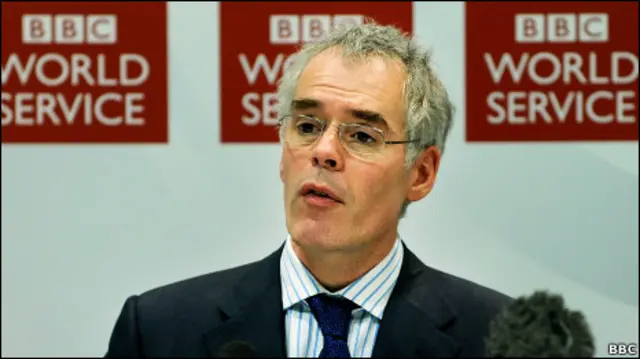 Tổng Giám đốc BBC Global News nói nhu cầu tiết kiệm ngân khoản là lý do chính cho việc cắt giảm làn sóng phát thanh
