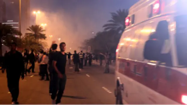 Seorang demonstran di Bahrain