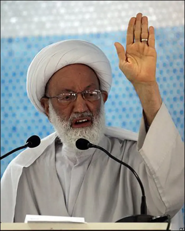 El imán Isa Qassim, máxima autoridad chiita en Bahréin