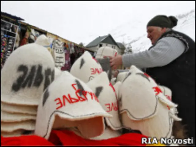 Продажа сувениров на Эльбрусе