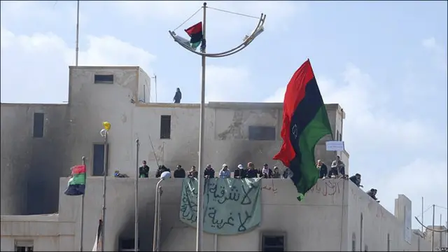 Imágenes no verificadas de las protestas en Bengasi, Libia.