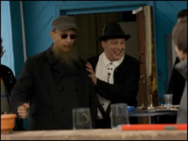 Иван Охлобыстин (слева) и Михаил Ефремов в фильме "Generation П"