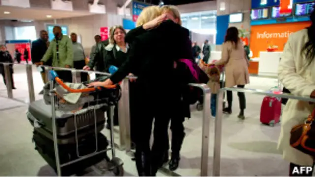 إجلاء أجانب من ليبيا