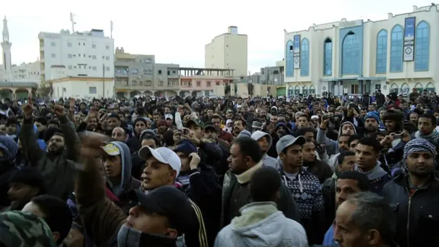 مظاهرة كبيرة في طبرق