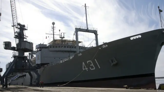 Kapal perang pendukung milik Iran, Kharg, di pelabuhan Latakia di Suriah, 25 Februari 2011