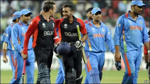 ग्रैम स्वॉन और अहमद शहज़ाद