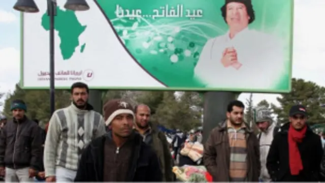 Poster Gaddafi di Libia