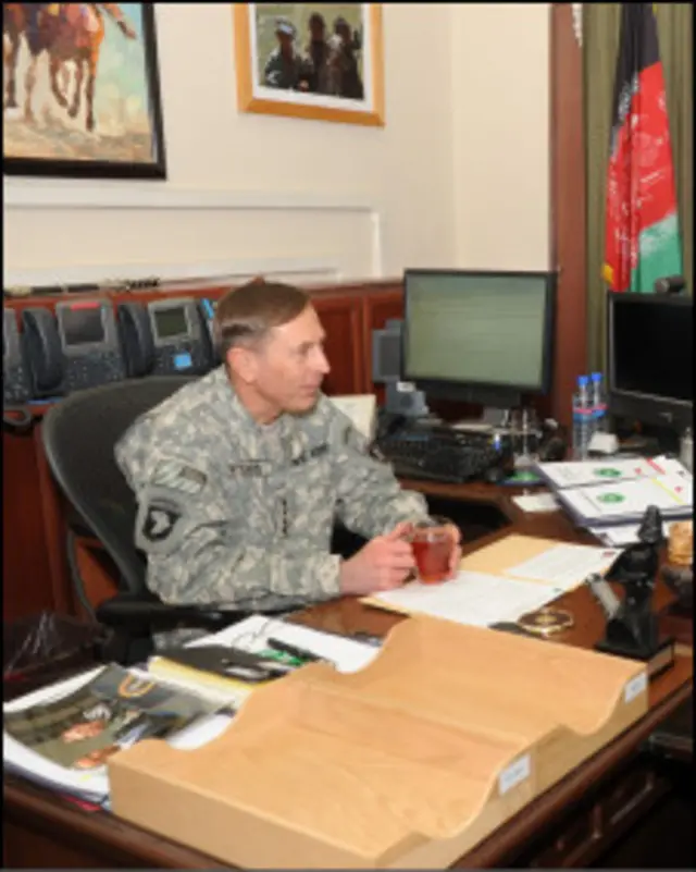 ښاغل پېټرېیاس