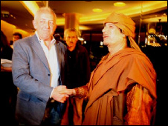 卡扎菲与BBC记者