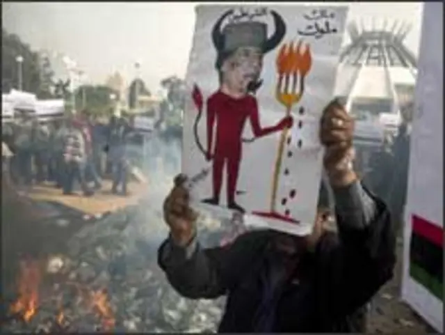 جمعہ کو مساجد کے باہر خفیہ پولیس کے اہلکار موجود رہے