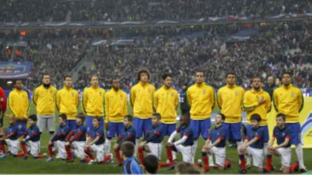 Brasil sebagai tuan rumah dipastikan lolos ke putaran final Piala Dunia 2014.