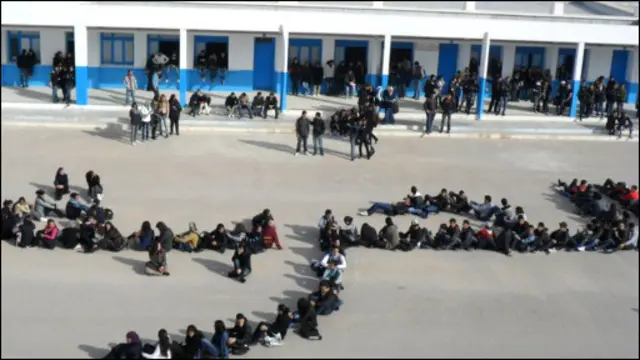 Тунис ёшлари 