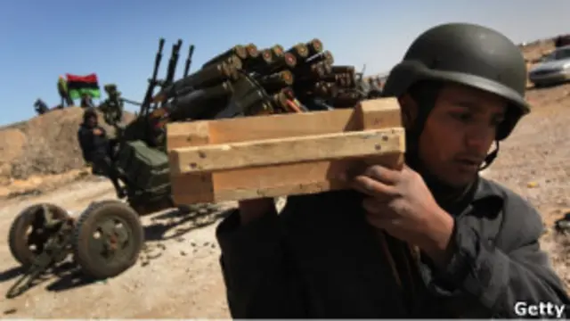 Один из вооруженных повстанцев