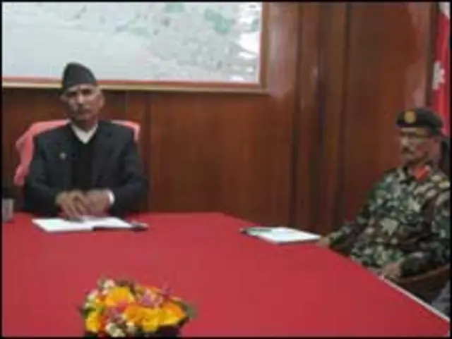 रक्षा मन्त्रीले राष्ट्रिय सेनालाई समूह विशेषको सेना बनाउन नहुने बताए