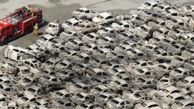 Автомобили сгоревшие в порту Хитачи