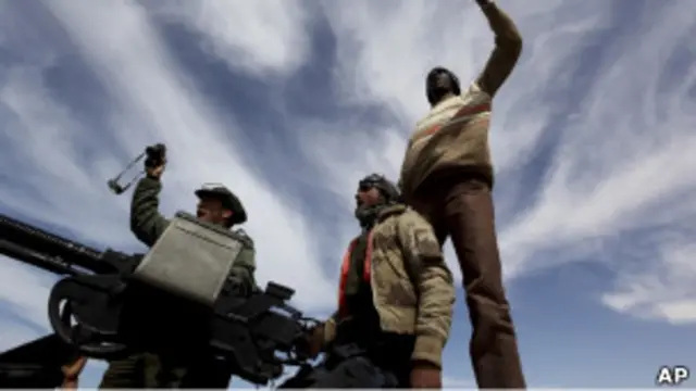 ثوَّار ليبيون