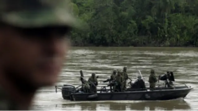 Pasukan Kolombia terus memerangi FARFC di kawasan pedesaan dan hutan negeri itu.