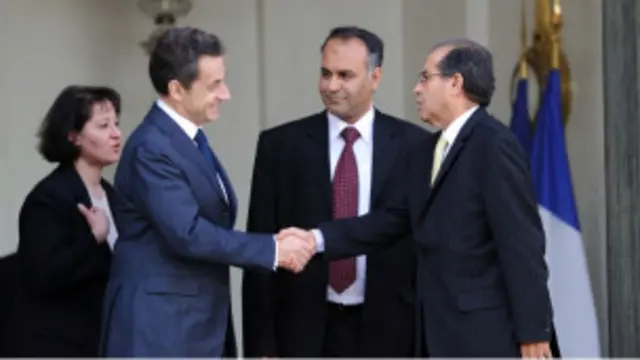 Prancis negara pertama yang mengakui oposisi Libia 