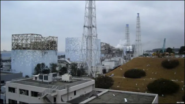 Nhà máy Fukushima Daiichi bị hư hại nặng sau động đất và sóng thần hồi tháng Ba.