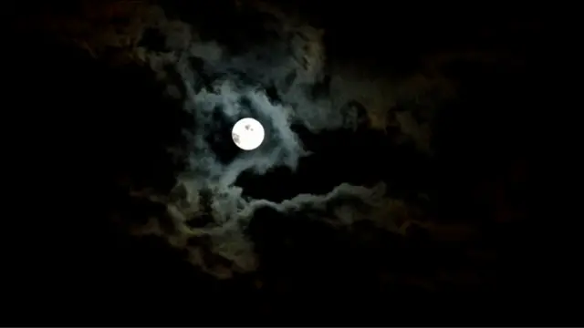 英国超级大明月