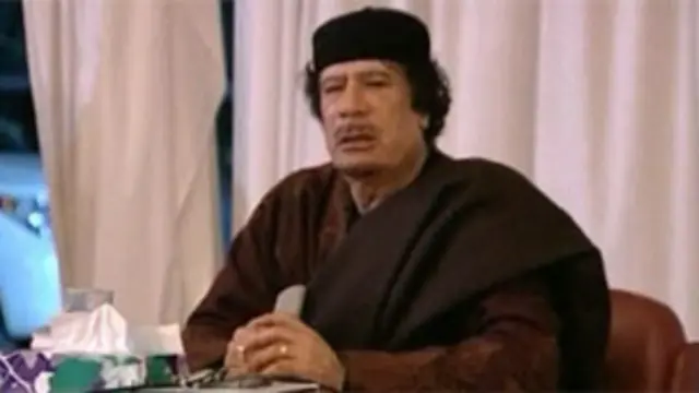 Kolonel Muammar Gaddafi tidak menunjukkan gelagat mundur di tengah gempuran Nato