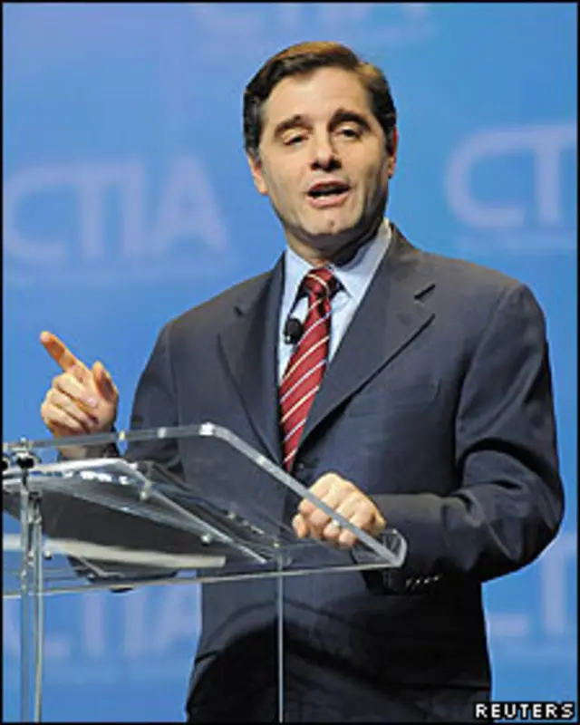 Julius Genachowski, presidente de la FCC.