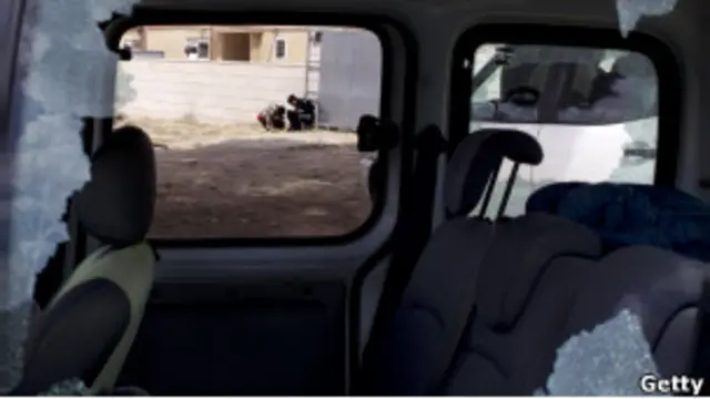 На месте взрыва ракеты в Беер-Шеве