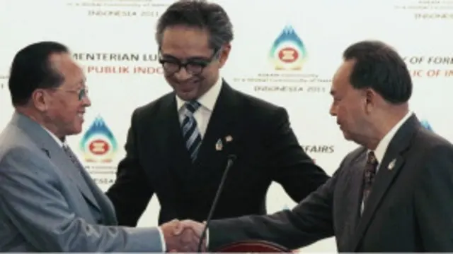 Menlu Marty dan dua menlu dari Thailand dan Kamboja