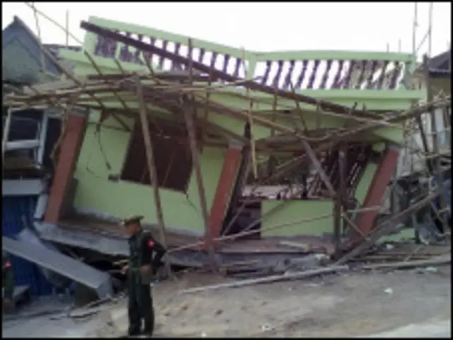 Trung Quốc đã tặng nửa triệu đôla cho Miến Điện sau động đất