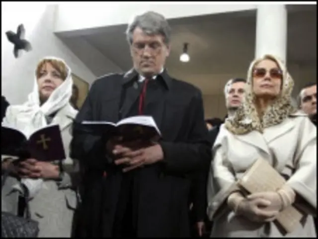 Ющенко на інтронізації Шевчука