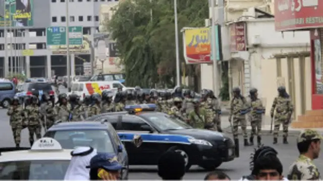 شعیہ آبادی کے مطابق ملک کے سنی حکمرانوں کے فرقہ وارانہ امتیاز کا سامنا ہے