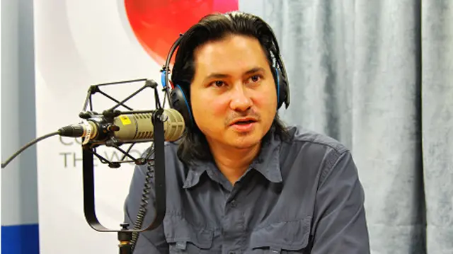 Wartawan foto Kemal Jufri berhasil meraih penghargaan World Press Photo 2011.