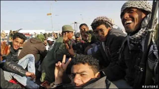 Повстанці в Рас Лануф