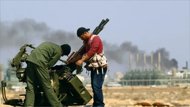 Kelompok anti Muammar Gaddafi di Ras Lanuf