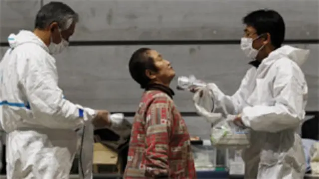 Pemerintah Jepang menetapkan radiasi nuklir di negeri itu mencapai level tertinggi.